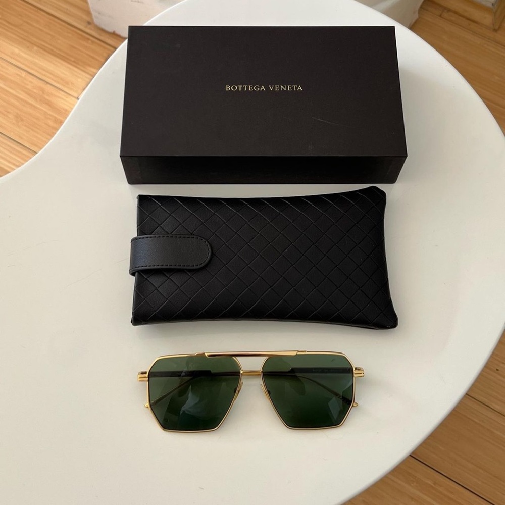 BOTTEGA VENETA Aviator Sunglasses